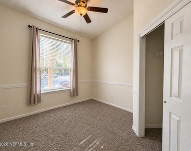 407 Augusta Circle - Photo Thumbnail 11