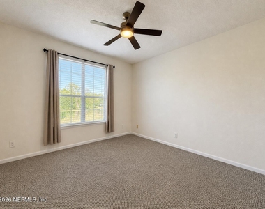 407 Augusta Circle - Photo Thumbnail 8