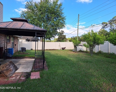 513 White Jasmine Way - Photo Thumbnail 14