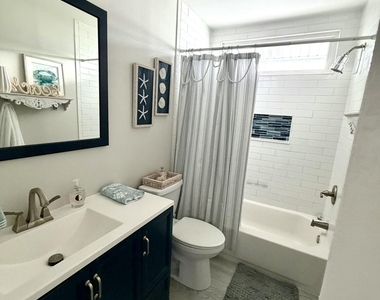 141 Lawn Avenue - Photo Thumbnail 7