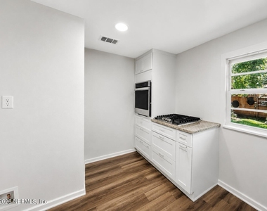 70 Robert Street - Photo Thumbnail 1
