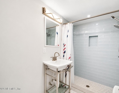 70 Robert Street - Photo Thumbnail 3