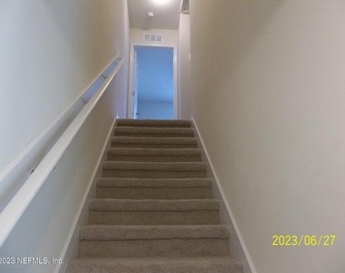 618 Servia Drive - Photo Thumbnail 9