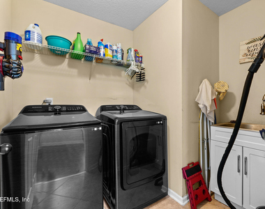 7039 Crispin Cove Drive - Photo Thumbnail 25