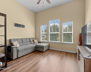 7039 Crispin Cove Drive - Photo Thumbnail 23
