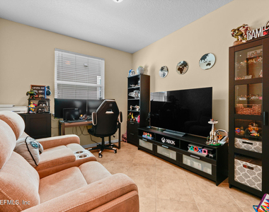 7039 Crispin Cove Drive - Photo Thumbnail 20