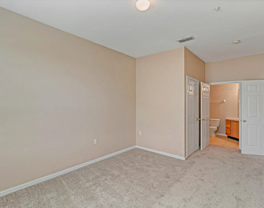 7990 Baymeadows Road E - Photo Thumbnail 11