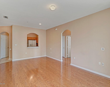 7990 Baymeadows Road E - Photo Thumbnail 10