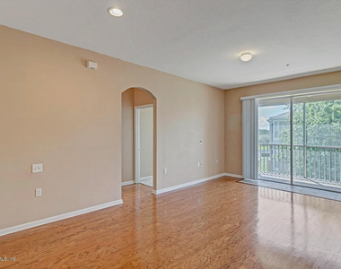 7990 Baymeadows Road E - Photo Thumbnail 8
