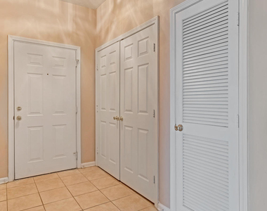 7990 Baymeadows Road E - Photo Thumbnail 3