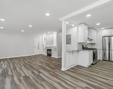 388 Nancy Lane - Photo Thumbnail 3