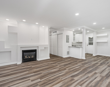 388 Nancy Lane - Photo Thumbnail 6