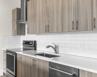 835 Lake Street - Photo Thumbnail 1