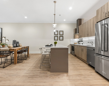 835 E Lake Street - Photo Thumbnail 12