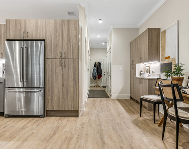 835 E Lake Street - Photo Thumbnail 5