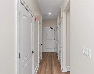 2500 Green Bay Road - Photo Thumbnail 13