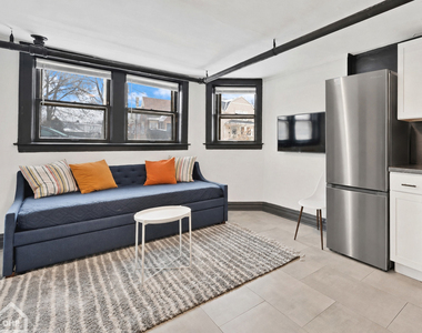 3636 Grand Boulevard - Photo Thumbnail 5
