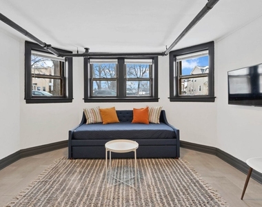 3636 Grand Boulevard - Photo Thumbnail 3