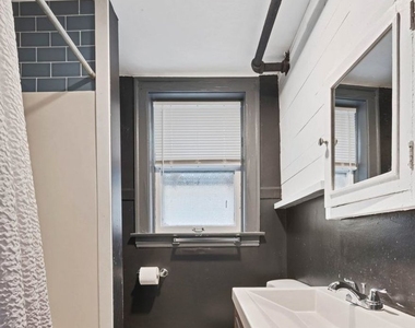 3636 Grand Boulevard - Photo Thumbnail 10