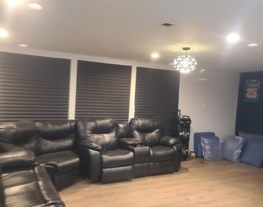 336 Oakwood Street - Photo Thumbnail 12