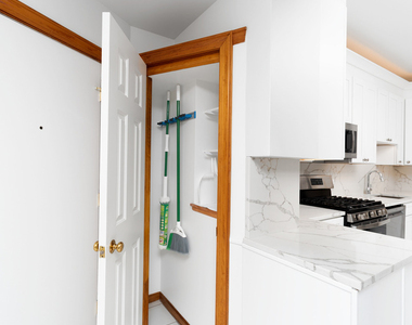 5610 N Kenmore Avenue - Photo Thumbnail 18
