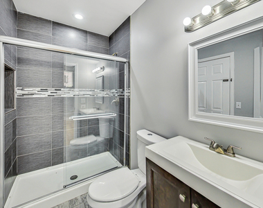 864 W Aldine Avenue - Photo Thumbnail 26