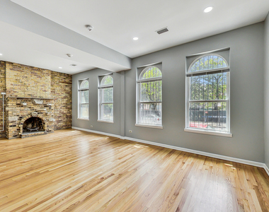 864 W Aldine Avenue - Photo Thumbnail 2
