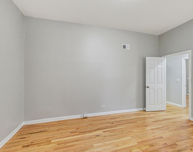 864 W Aldine Avenue - Photo Thumbnail 14