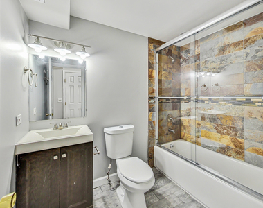 864 W Aldine Avenue - Photo Thumbnail 23