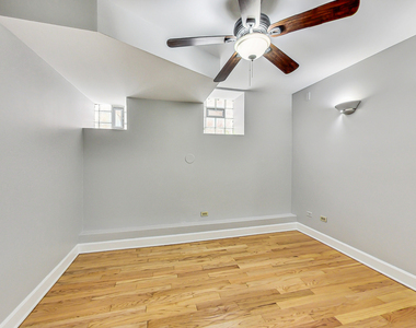 864 W Aldine Avenue - Photo Thumbnail 21