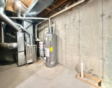930 Case Street - Photo Thumbnail 19