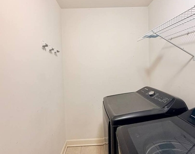 930 Case Street - Photo Thumbnail 4