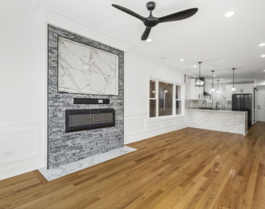 3934 N Sawyer Avenue - Photo Thumbnail 2