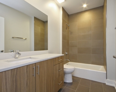 2111 S Halsted Street - Photo Thumbnail 12