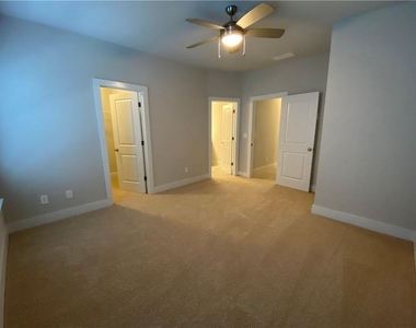 3779 Oxford Circle - Photo Thumbnail 16