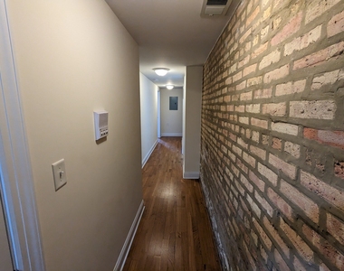 2834 N Albany Avenue - Photo Thumbnail 7