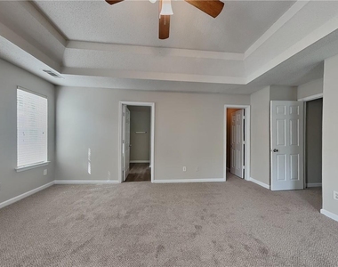 205 Oak Terrace Drive - Photo Thumbnail 7