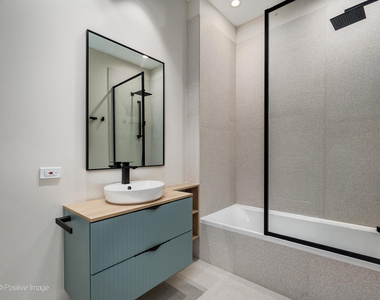 1235 N Ashland Avenue - Photo Thumbnail 18