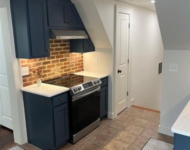254 N Broad Street - Photo Thumbnail 4