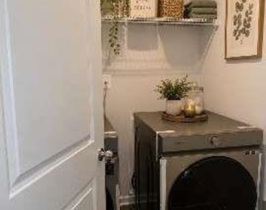 3165 Dowsing Lane - Photo Thumbnail 17