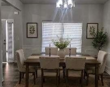 3165 Dowsing Lane - Photo Thumbnail 7
