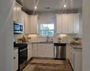 3165 Dowsing Lane - Photo Thumbnail 4