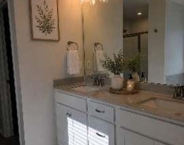 3165 Dowsing Lane - Photo Thumbnail 10