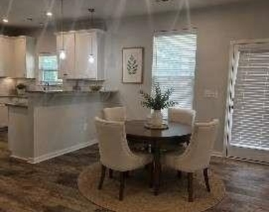 3165 Dowsing Lane - Photo Thumbnail 2