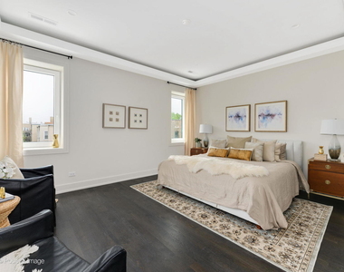 6911 N Western Avenue - Photo Thumbnail 13