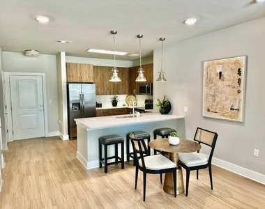 1875 Maple Drive - Photo Thumbnail 15