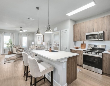 1875 Maple Drive - Photo Thumbnail 12