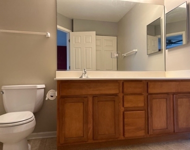 616 Lincoln Station Drive - Photo Thumbnail 9
