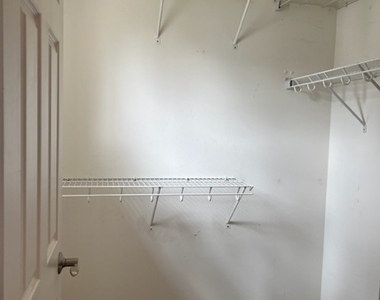 616 Lincoln Station Drive - Photo Thumbnail 11