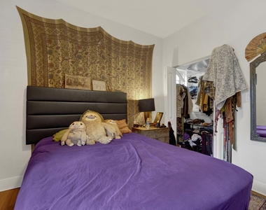 3226 W Potomac Avenue - Photo Thumbnail 5